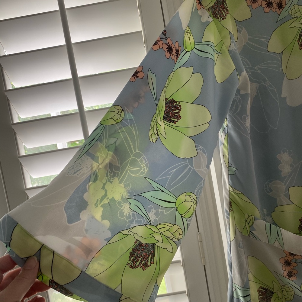 Guess Polyester Flowered Robe - Picture 3 of 6